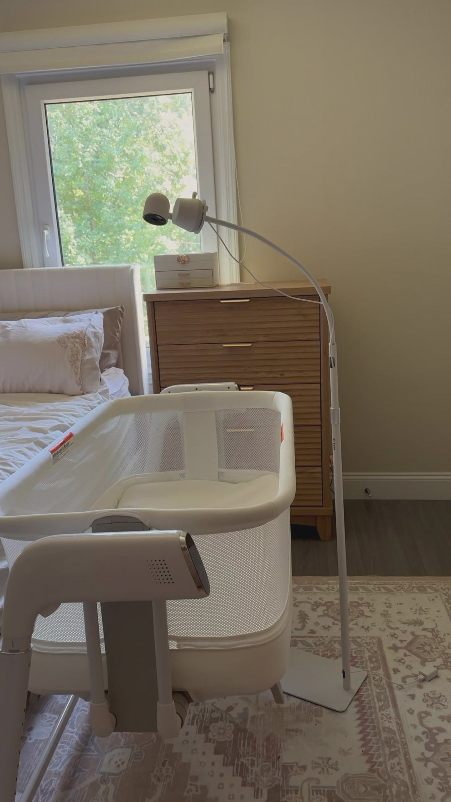 LumiView Smart Baby Monitor - SBM003 with Crib Clip Mount