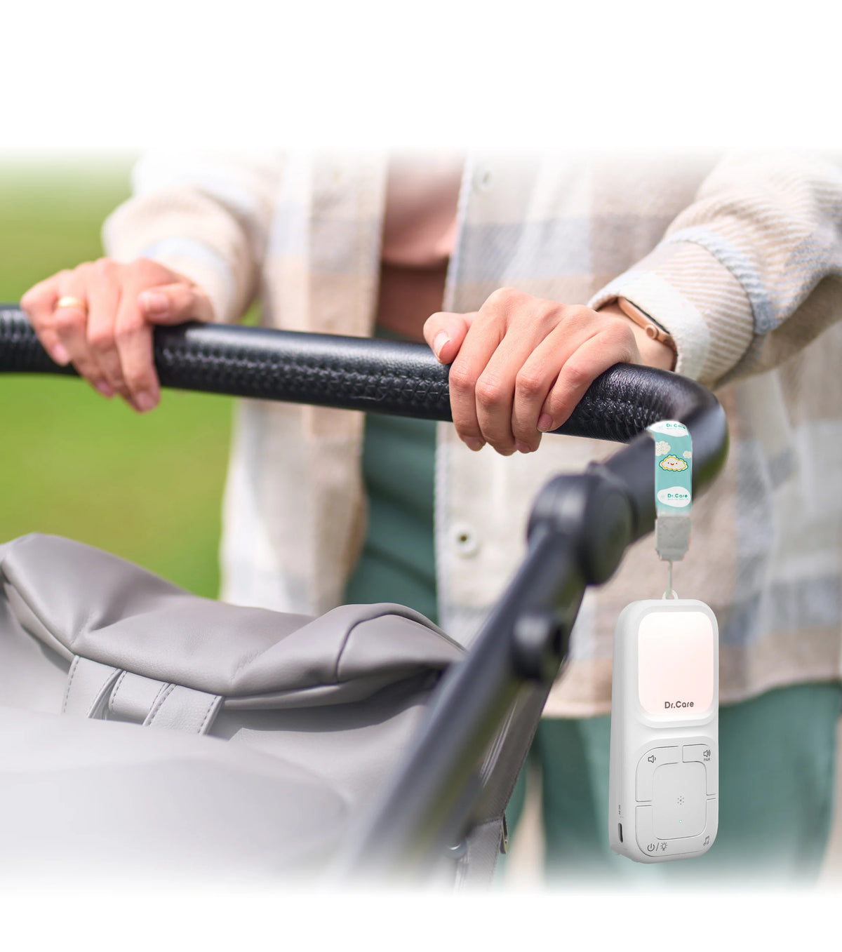 baby stroller with smart baby monitor